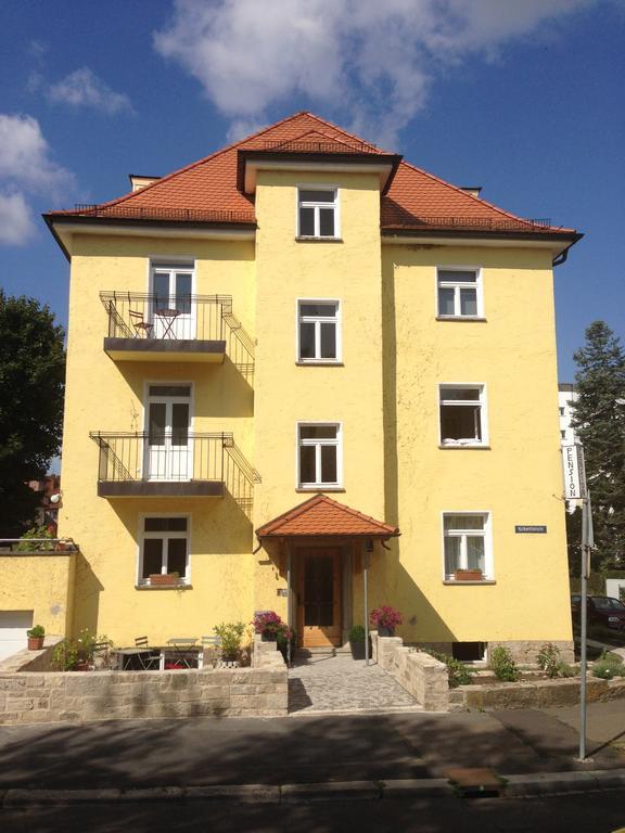 Achtzimmer